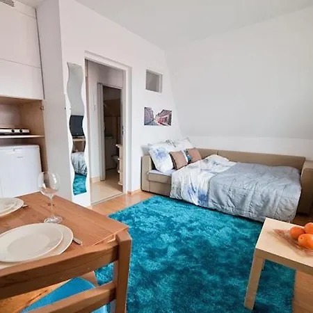 Апартаменты Old Town Apartment